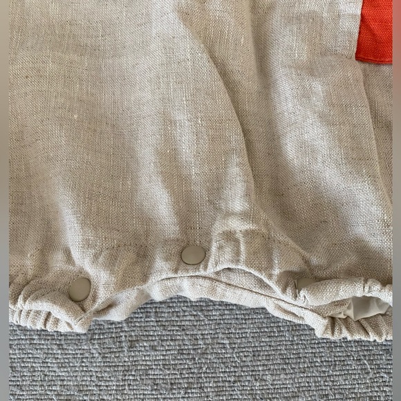 Linen Romper with button closure & zippered back - Picture 2 of 4